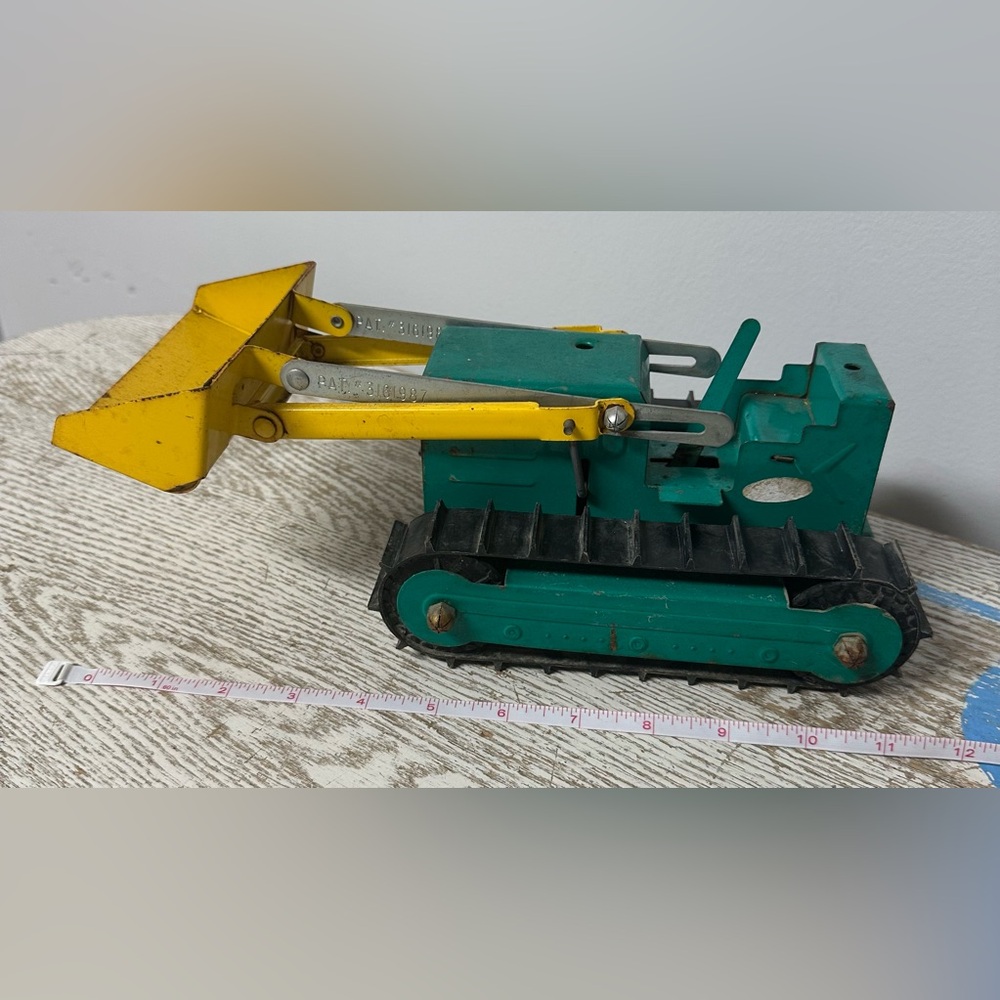 Vintage Structo pressed steel Large Bulldozer Pat.#3161987